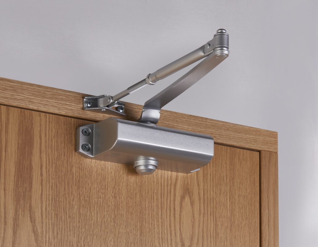 door closer