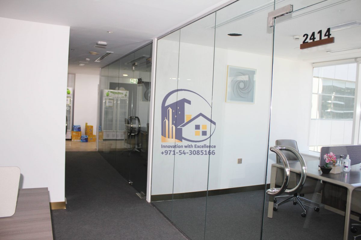 business center glass partition in dubai