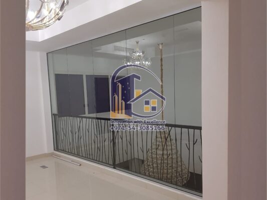 glass partition for balcony safety purpose
