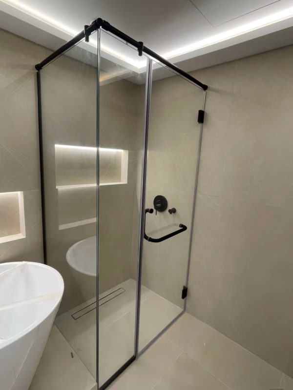 Luxury-Black-corner-swing-shower